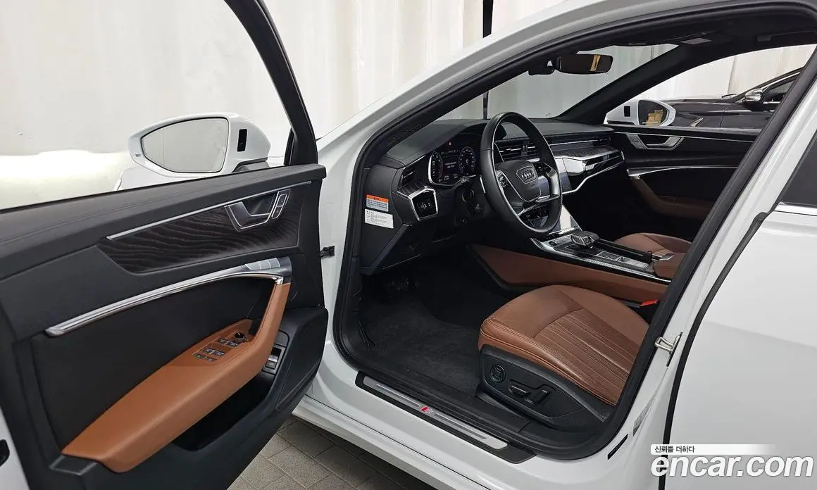 Audi A6 2023 2.0 автомат (гидро), фото 13