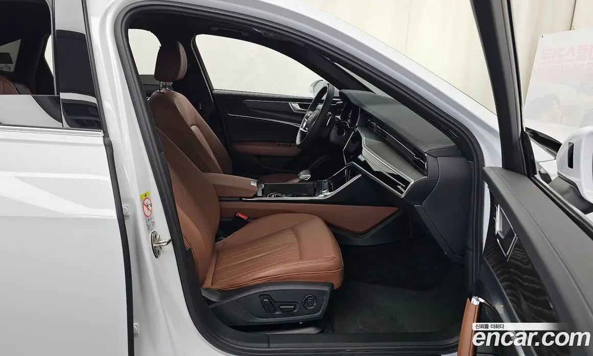 Audi A6 2023 2.0 автомат (гидро), фото 17