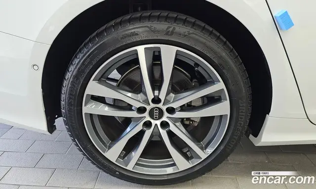 Audi A6 2023 2.0 автомат (гидро), миниатюра 5