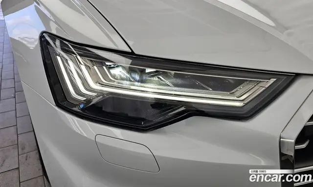 Audi A6 2023 2.0 автомат (гидро), миниатюра 8