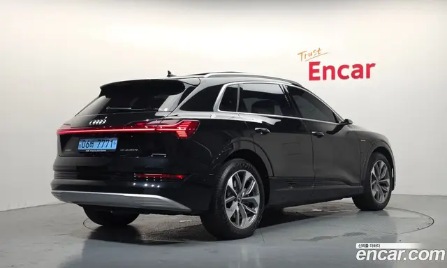 Audi e-tron 2021 0.2 автомат (гидро), миниатюра 2 Audi e-tron 2021 0.2 автомат (гидро), миниатюра 2