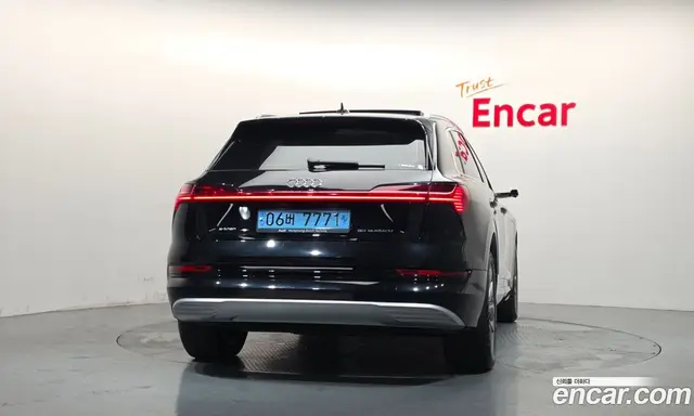 Audi e-tron 2021 0.2 автомат (гидро), миниатюра 4 Audi e-tron 2021 0.2 автомат (гидро), миниатюра 4