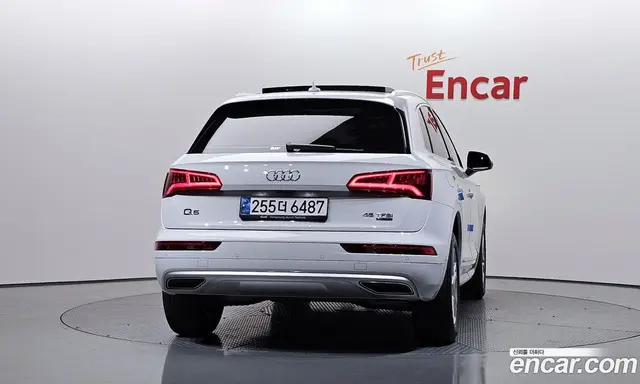 Audi Q5 2020 2.0 автомат (гидро), миниатюра 4