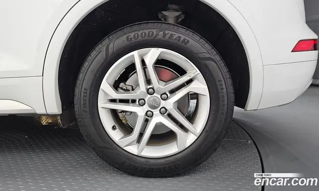 Audi Q5 2020 2.0 автомат (гидро), миниатюра 7