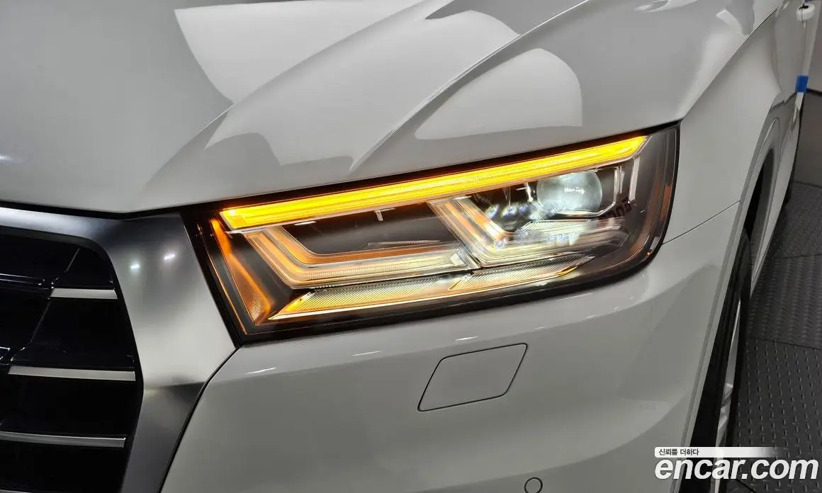 Audi Q5 2020 2.0 автомат (гидро), фото 8
