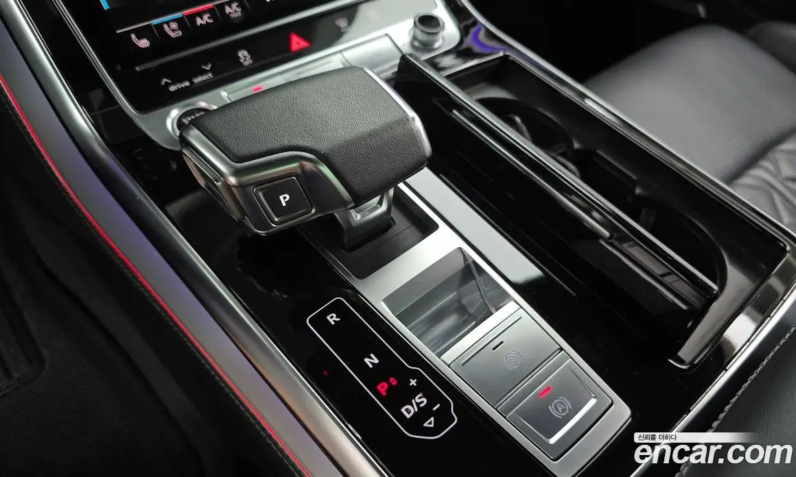 Audi Q8 2022 3.0 автомат (гидро), фото 12