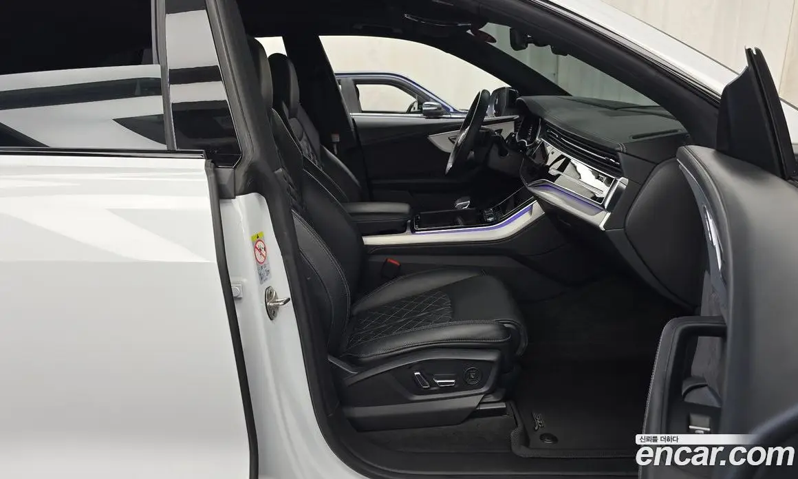 Audi Q8 2022 3.0 автомат (гидро), фото 16