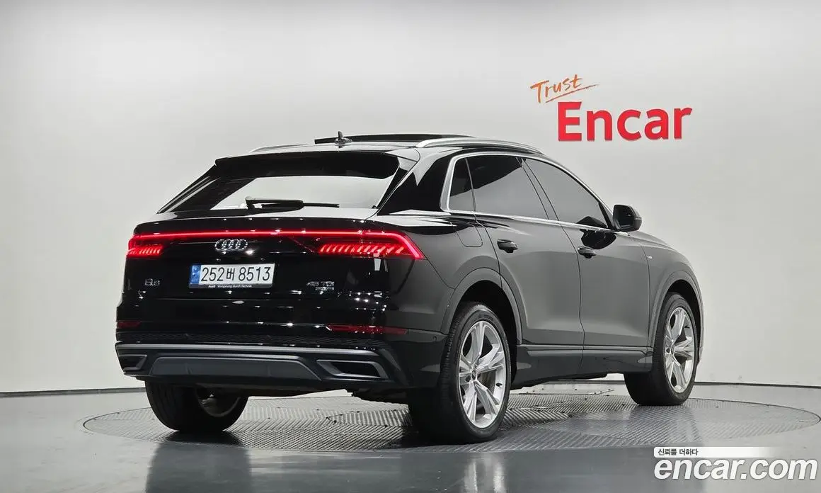Audi Q8 2022 3.0 автомат (гидро), фото 2 Audi Q8 2022 3.0 автомат (гидро), фото 2
