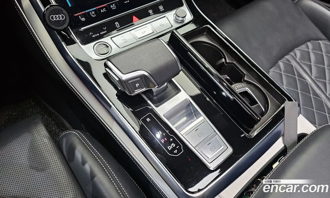 Audi Q8 2023 3.0 автомат (гидро), фото 12