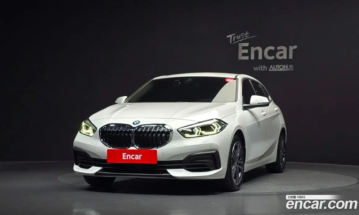 BMW 1 серия 2022 2.0 автомат (гидро), фото 3