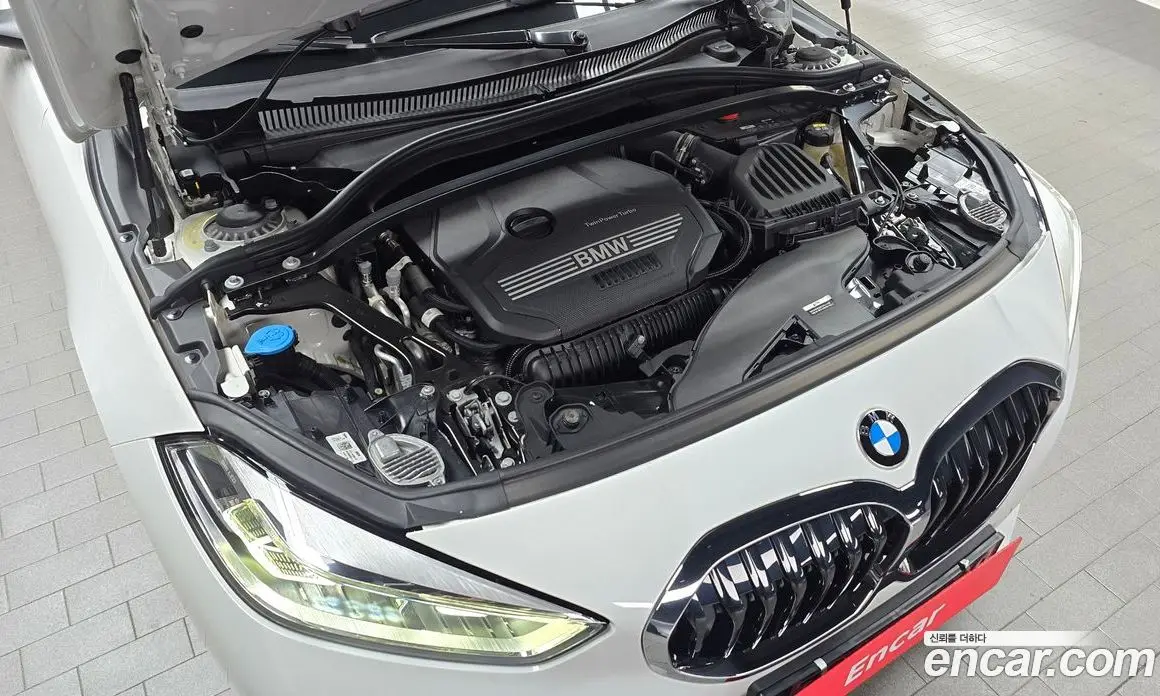 BMW 1 серия 2022 2.0 автомат (гидро), фото 6