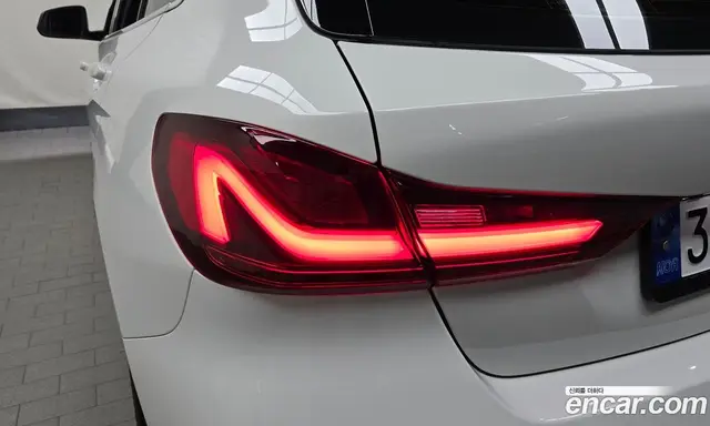 BMW 1 серия 2022 2.0 автомат (гидро), миниатюра 9