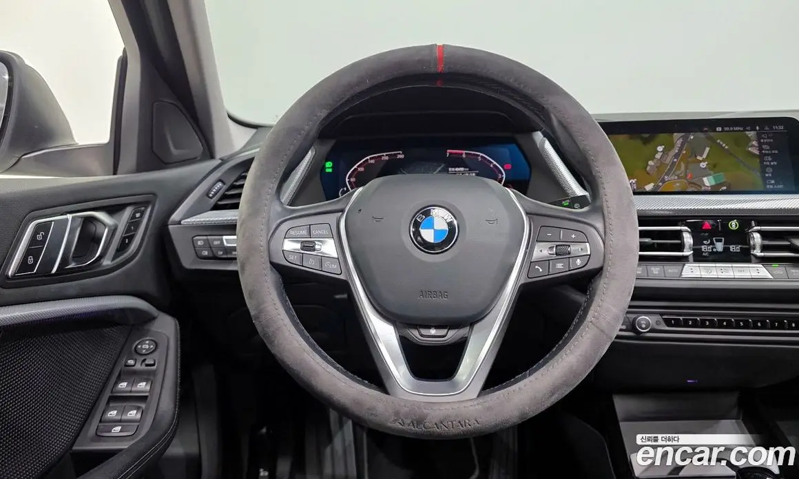 BMW 1 серия 2022 2.0 автомат (гидро), фото 19