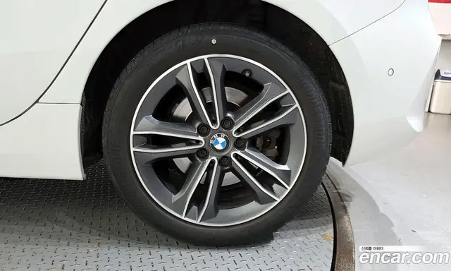 BMW 1 серия 2022 2.0 автомат (гидро), миниатюра 7
