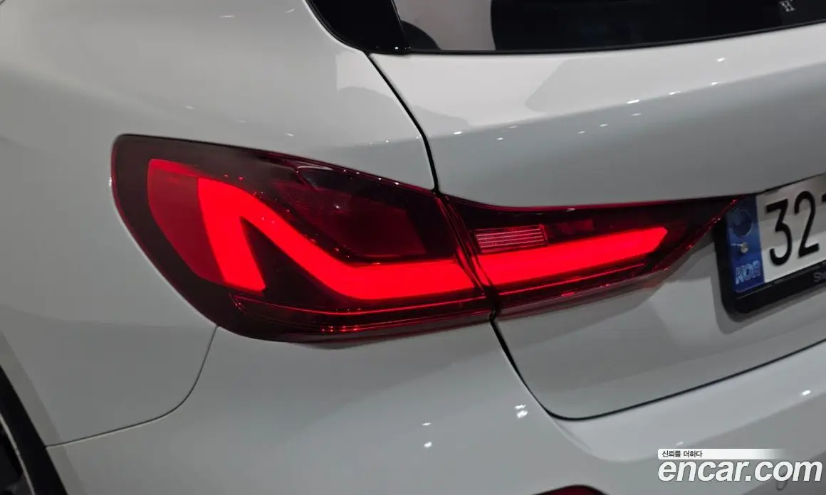 BMW 1 серия 2022 2.0 автомат (гидро), фото 9