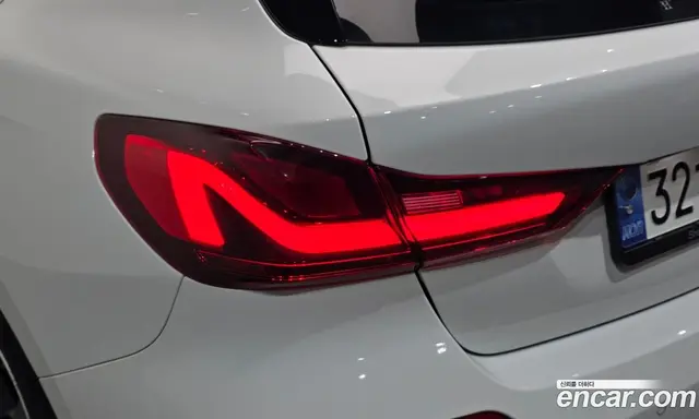 BMW 1 серия 2022 2.0 автомат (гидро), миниатюра 9