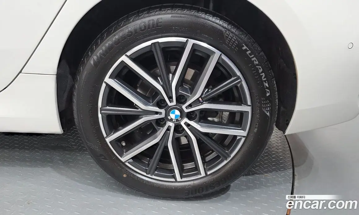 BMW 2 серия 2025 2.0 автомат (гидро), фото 7