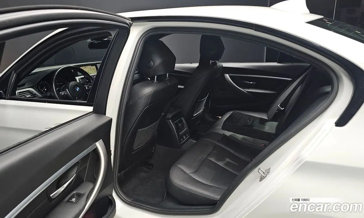 BMW 3 серия 2018 2.0 автомат (гидро), фото 18 BMW 3 серия 2018 2.0 автомат (гидро), фото 18
