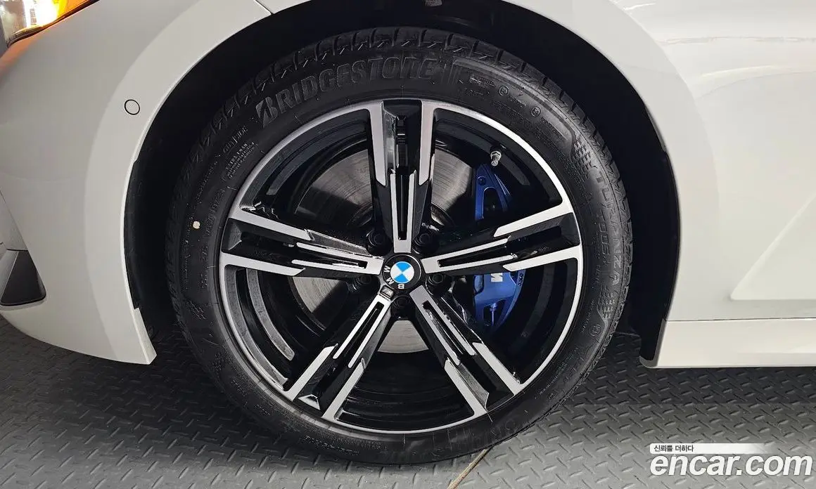 BMW 3 серия 2025 2.0 автомат (гидро), фото 4 BMW 3 серия 2025 2.0 автомат (гидро), фото 4