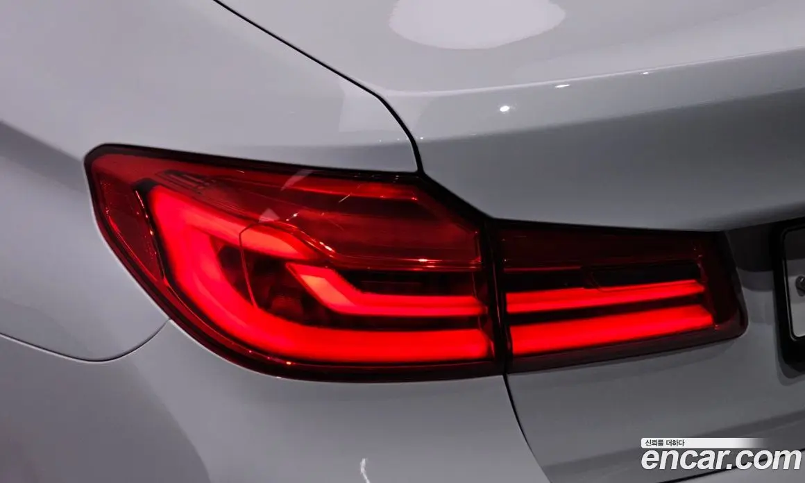 BMW 5 серия 2017 2.0 автомат (гидро), фото 9