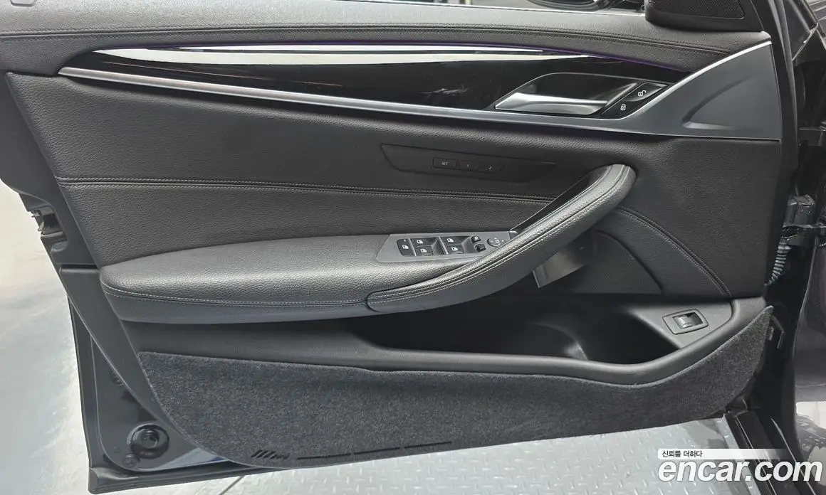 BMW 5 серия 2018 2.0 автомат (гидро), фото 14
