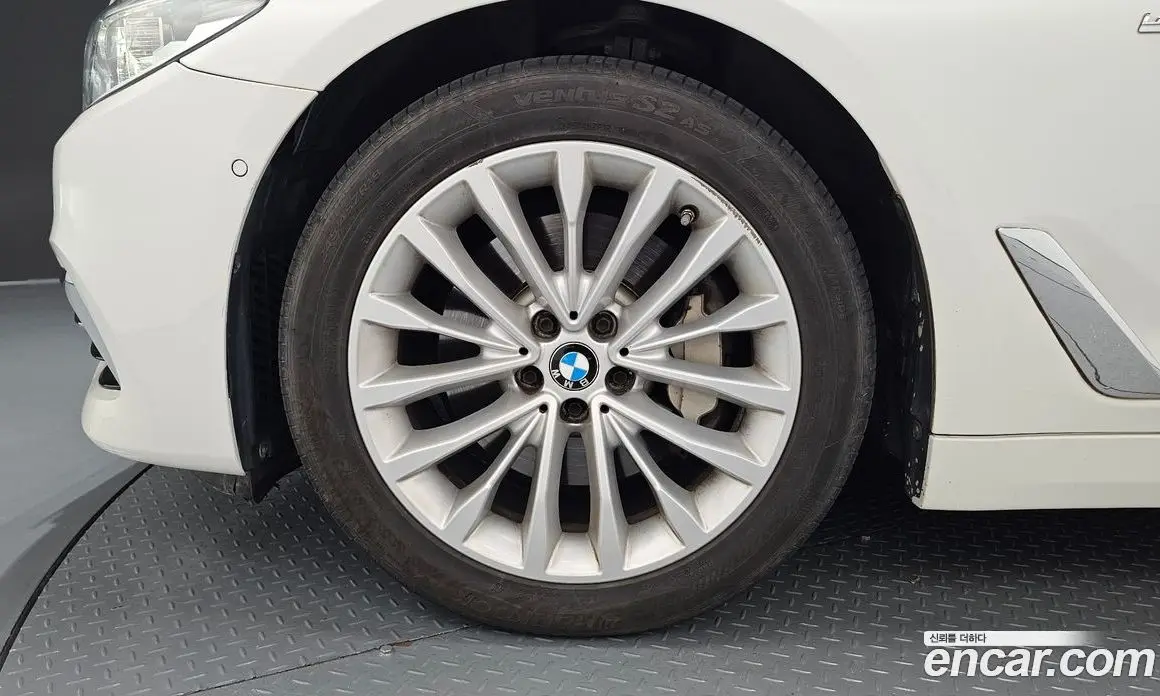 BMW 5 серия 2018 2.0 автомат (гидро), фото 5 BMW 5 серия 2018 2.0 автомат (гидро), фото 5