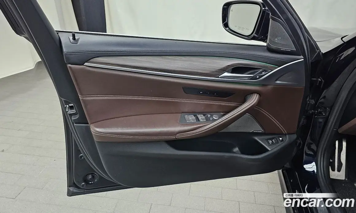 BMW 5 серия 2020 2.0 автомат (гидро), фото 14 BMW 5 серия 2020 2.0 автомат (гидро), фото 14