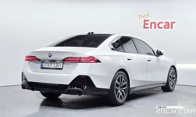 BMW 5 серия, 2023, 11 993 км