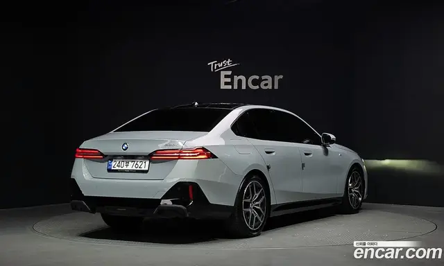 BMW 5 серия 2024 2.0 автомат (гидро), миниатюра 2