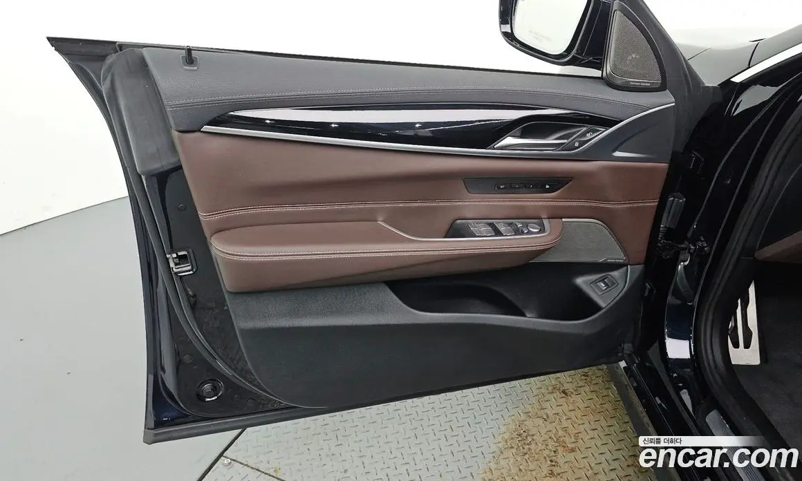 BMW 6 серия 2023 3.0 автомат (гидро), фото 14
