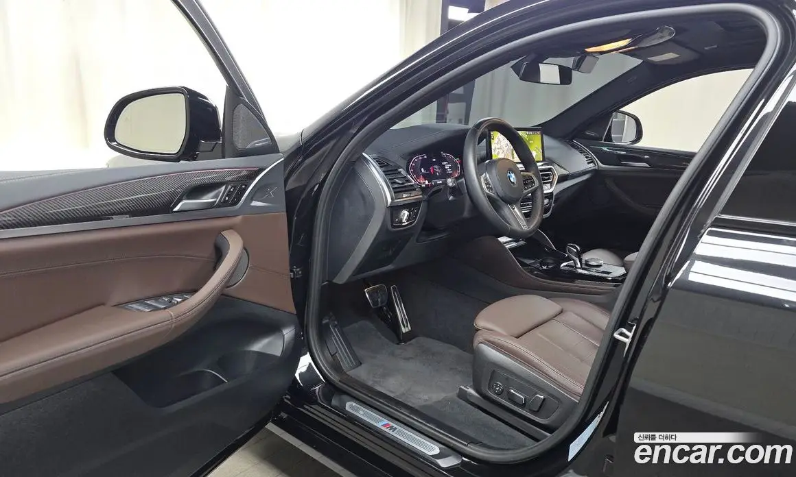 BMW X4 2024 2.0 автомат (гидро), фото 13