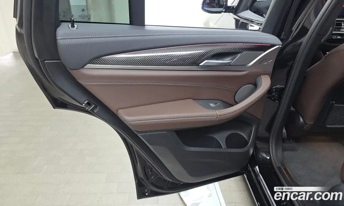 BMW X4 2024 2.0 автомат (гидро), фото 15