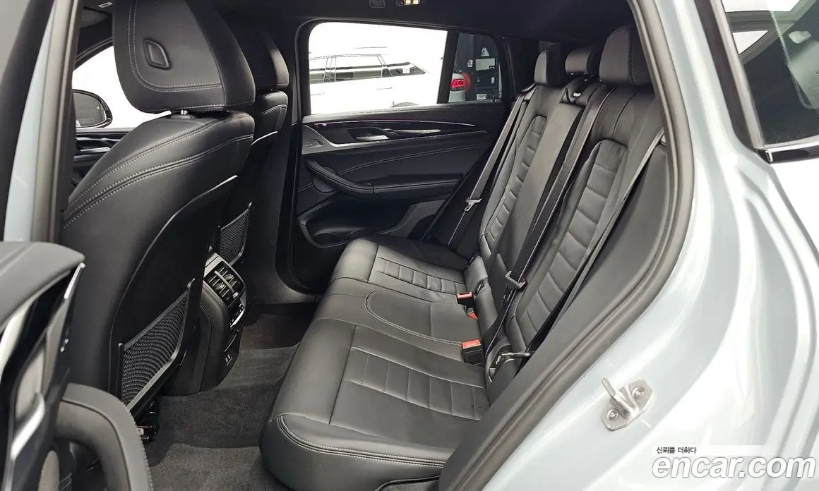 BMW X4 2024 3.0 автомат (гидро), фото 16