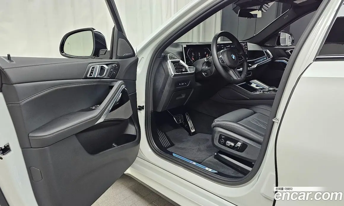 BMW X6 2025 3.0 автомат (гидро), фото 13