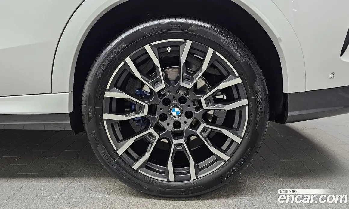 BMW X6 2025 3.0 автомат (гидро), фото 7