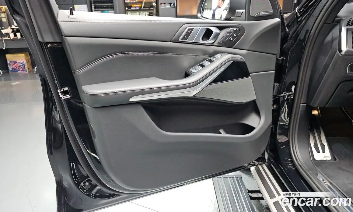 BMW X7 2024 3.0 автомат (гидро), фото 14