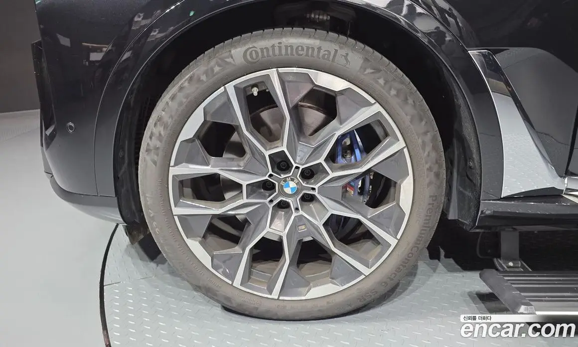 BMW X7 2024 3.0 автомат (гидро), фото 5