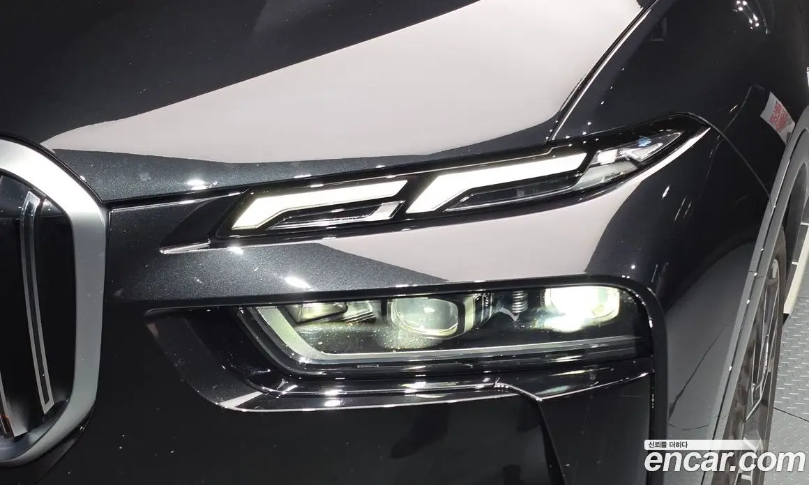 BMW X7 2024 3.0 автомат (гидро), фото 8