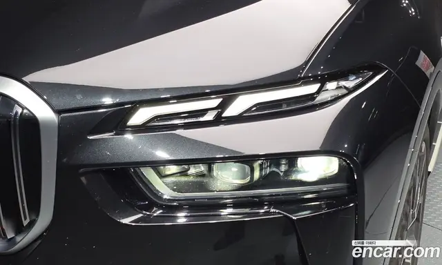 BMW X7 2024 3.0 автомат (гидро), миниатюра 8