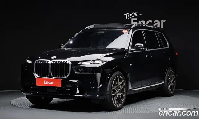 BMW X7, 2025, 4 045 км