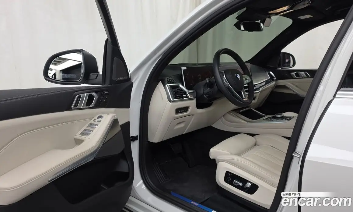 BMW X7 2025 3.0 автомат (гидро), фото 13