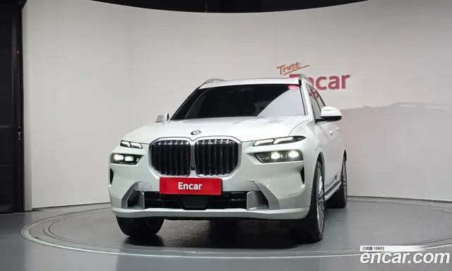 BMW X7 2025 3.0 автомат (гидро), миниатюра 3