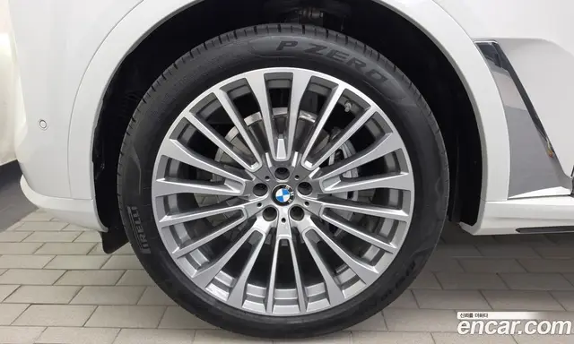 BMW X7 2025 3.0 автомат (гидро), миниатюра 5