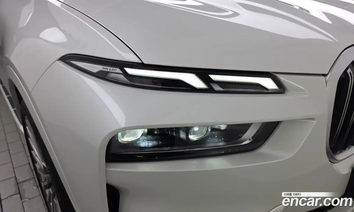 BMW X7 2025 3.0 автомат (гидро), фото 8