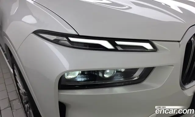 BMW X7 2025 3.0 автомат (гидро), миниатюра 8