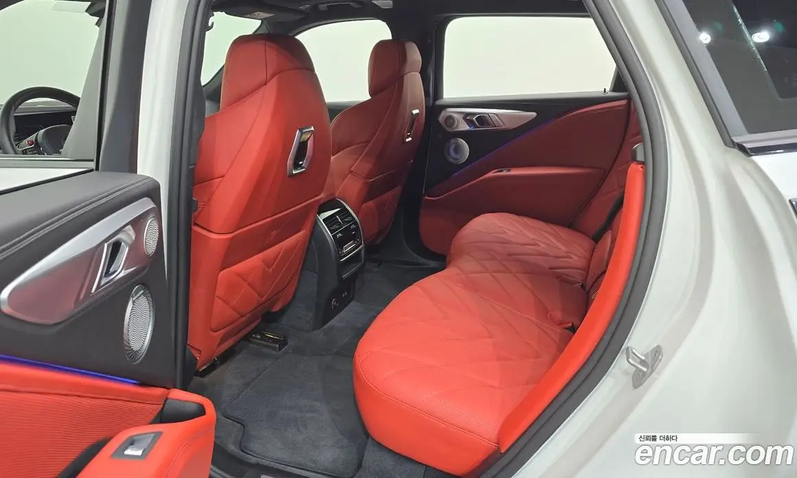BMW XM 2025 4.4 автомат (гидро), фото 17 BMW XM 2025 4.4 автомат (гидро), фото 17