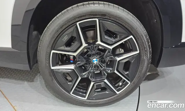 BMW XM 2025 4.4 автомат (гидро), миниатюра 7 BMW XM 2025 4.4 автомат (гидро), миниатюра 7