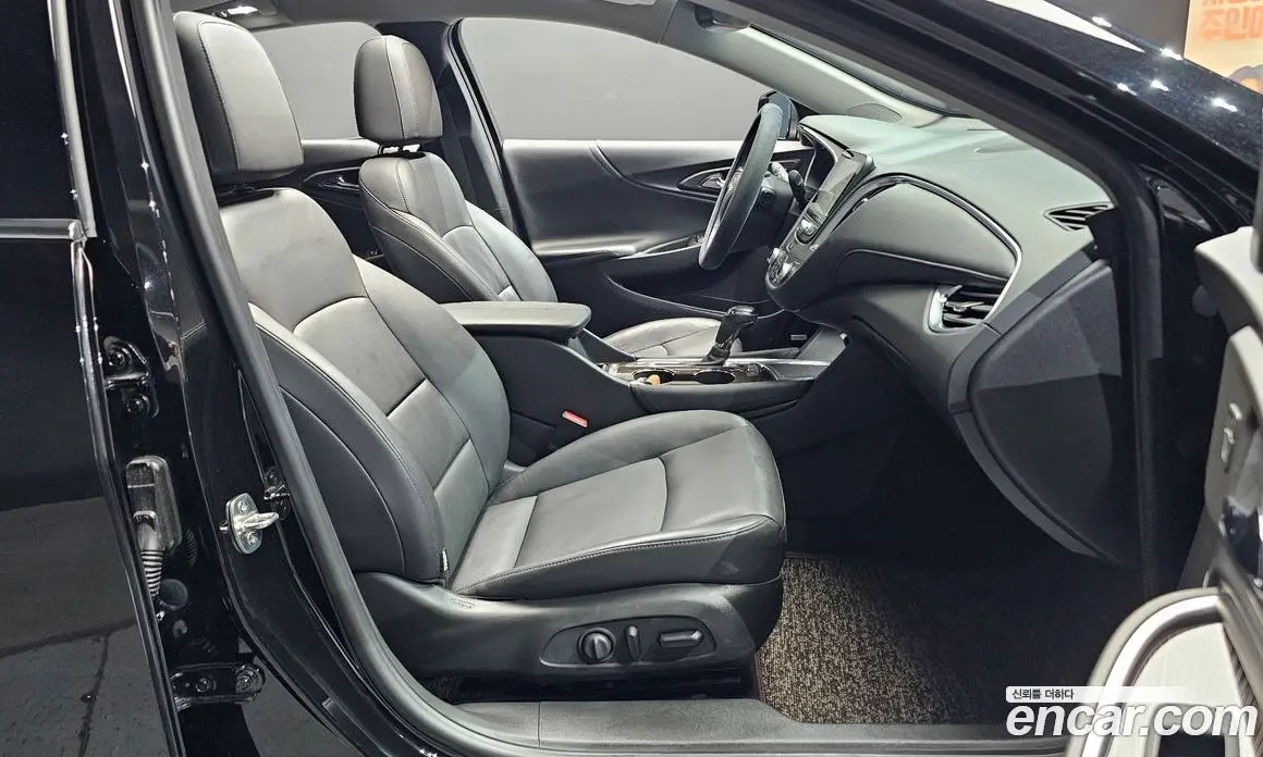 Chevrolet Malibu 2018 2.0 автомат (гидро), фото 17