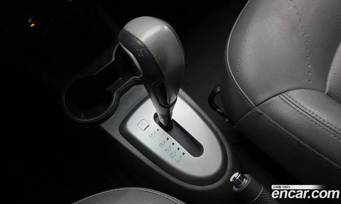 Chevrolet Spark 2015 1.0 автомат (гидро), фото 12