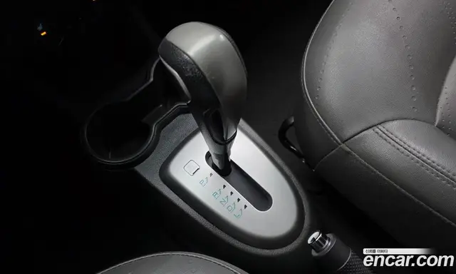 Chevrolet Spark 2015 1.0 автомат (гидро), миниатюра 12